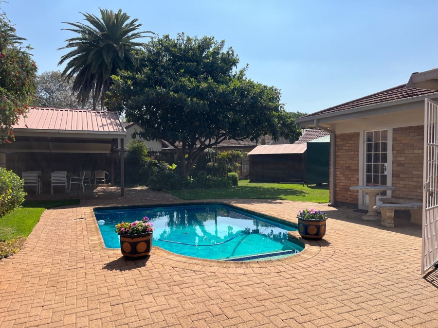 3 Bedroom Property for Sale in Potchefstroom South North West